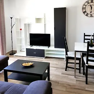 Apartment Luxury 2 Bedroom 2 Min From, Mogan